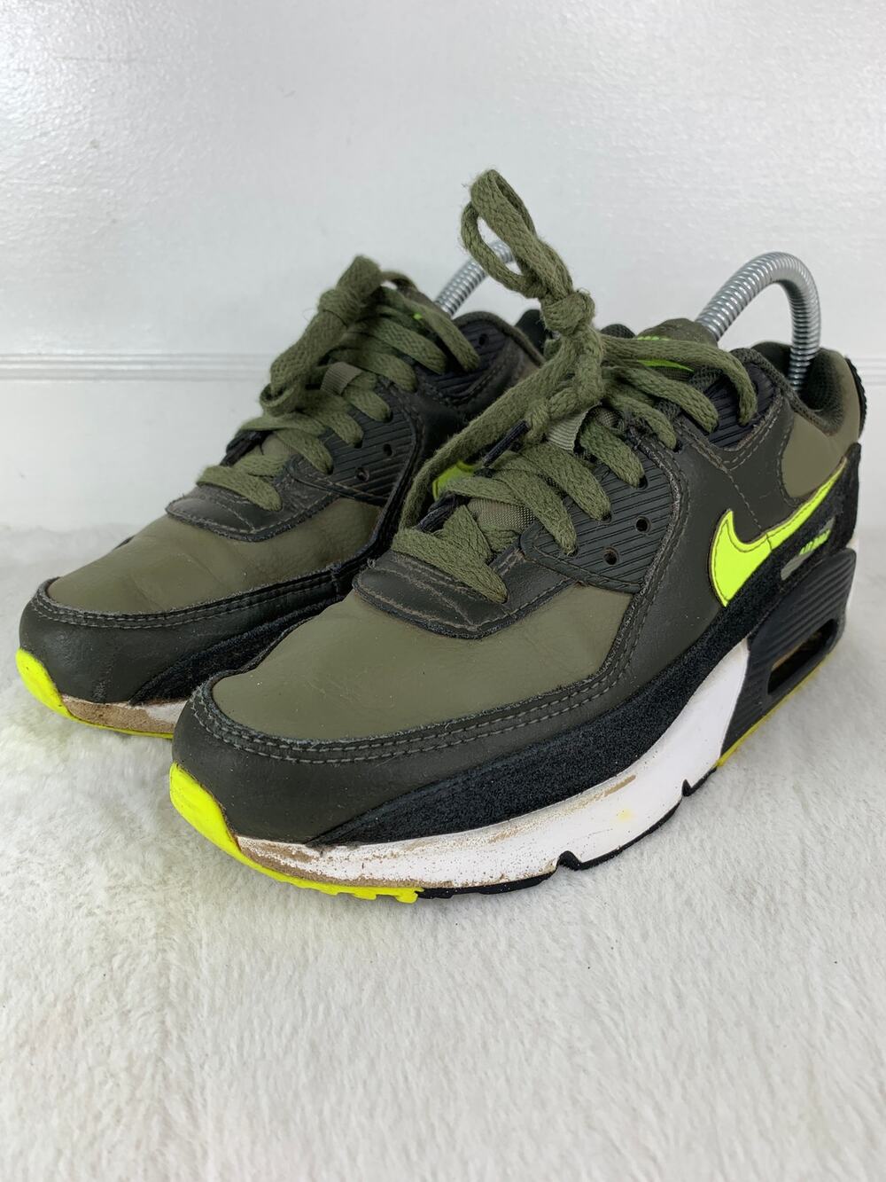Nike Air Max 90 GS Medium Olive Volt DV3607-200 Youth 5 / Women’s 6.5